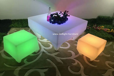 중국 원격 제어를 가진 유일한 디자인 RGB 옥외 LED 당 가구 광도 공장