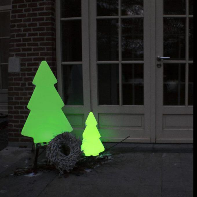 온난한 백색 플라스틱은 상점 가정 훈장을 위한 옥외 크리스마스 나무 빛을 지도했습니다